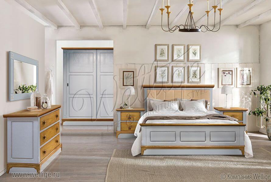 Зеркало в стиле прованс в спальне