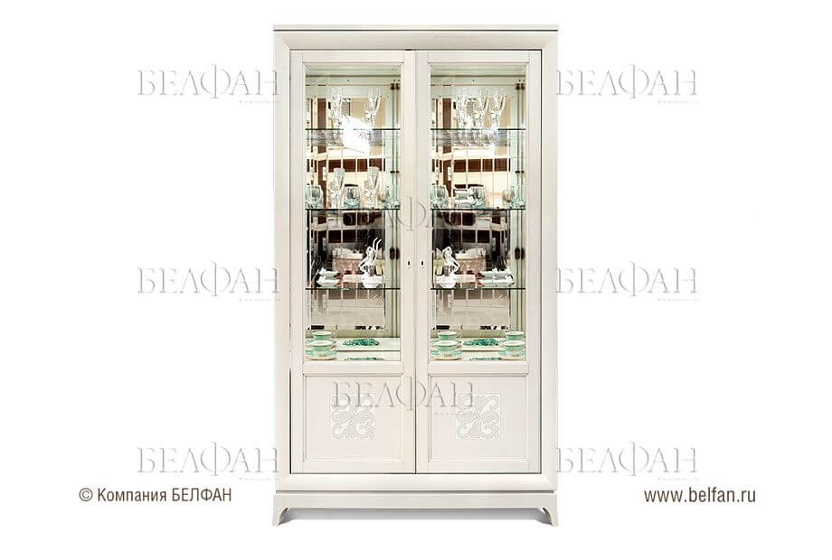 Фото10 шкаф-витрина в классическом стиле