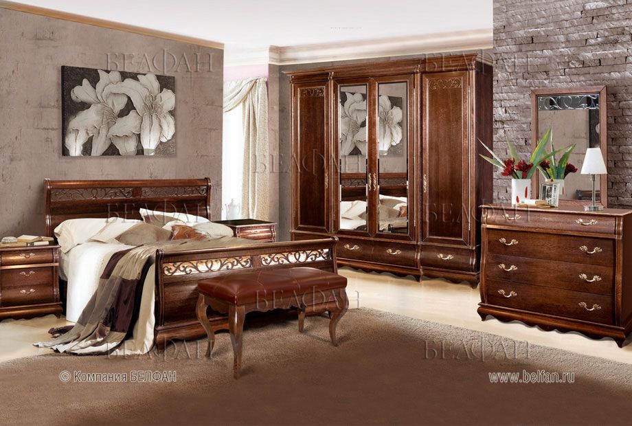Коричневая мебель в спальне