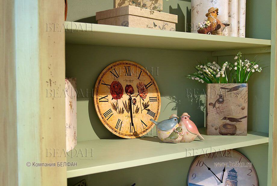 Угловой шкаф для одежды