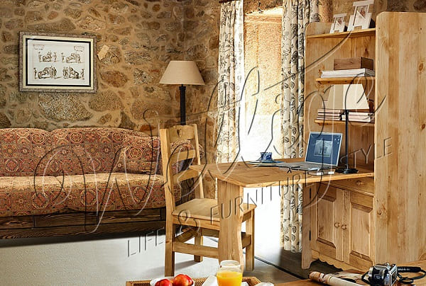 Кабинет в коричневых тонах