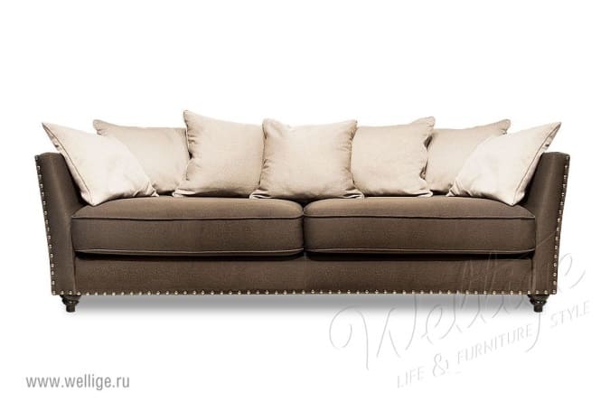 Диван в коричневых тонах
