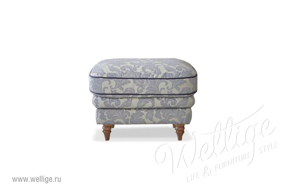 Банкетки в интерьере прихожей