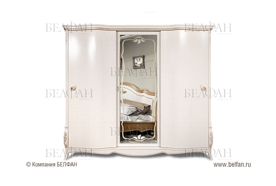 Шкаф-купе для одежды трехдверный «Трио»