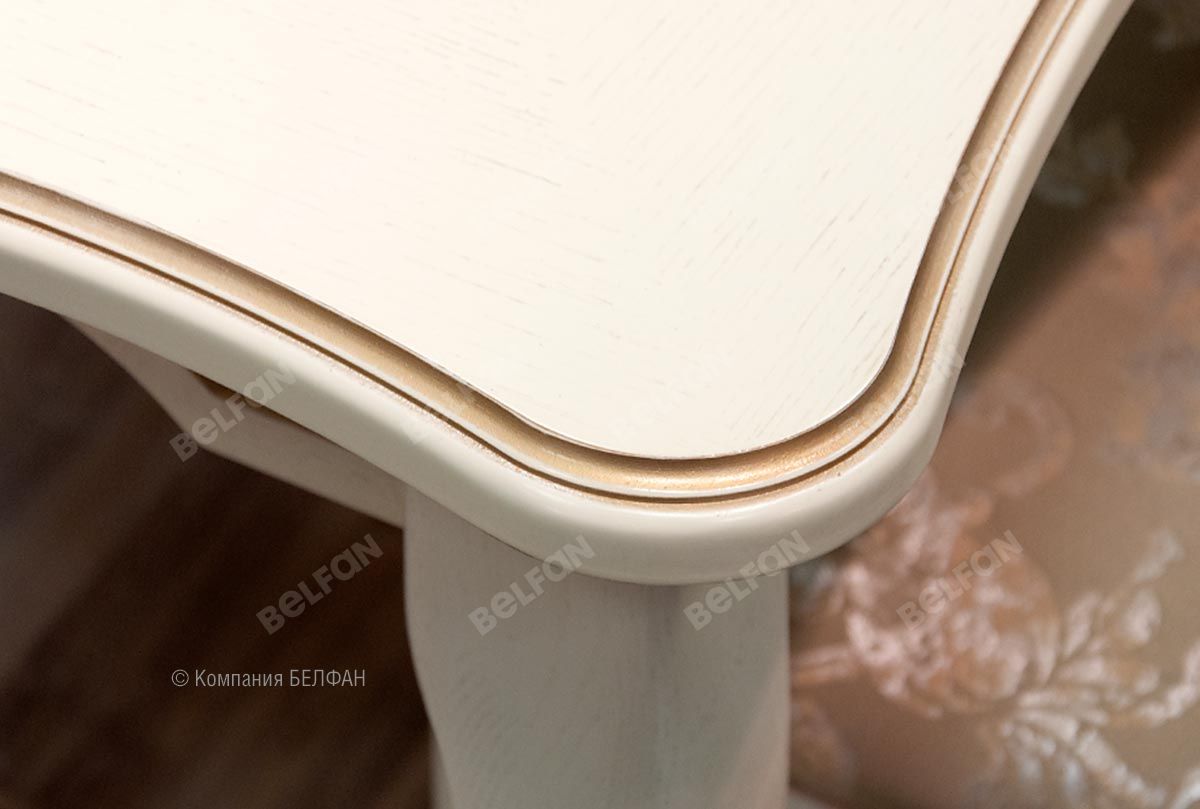 Формы обеденного стола из массива дуба